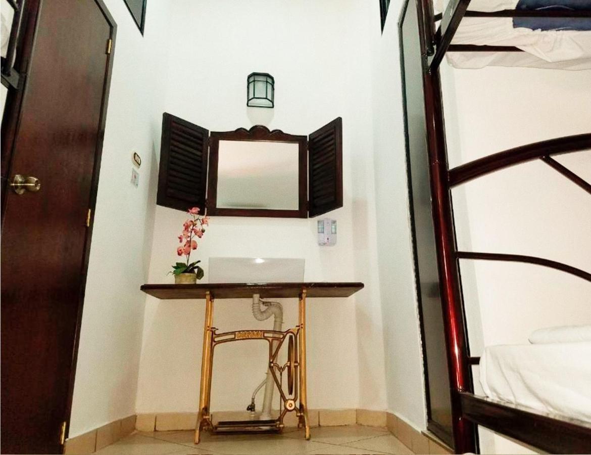 Hostal Las Puertas Santa Ana Buitenkant foto