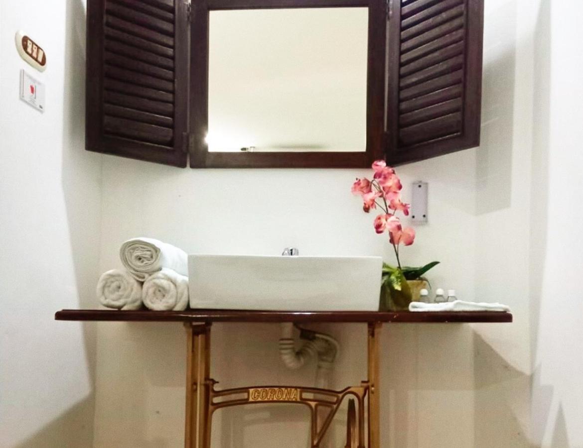 Hostal Las Puertas Santa Ana Buitenkant foto