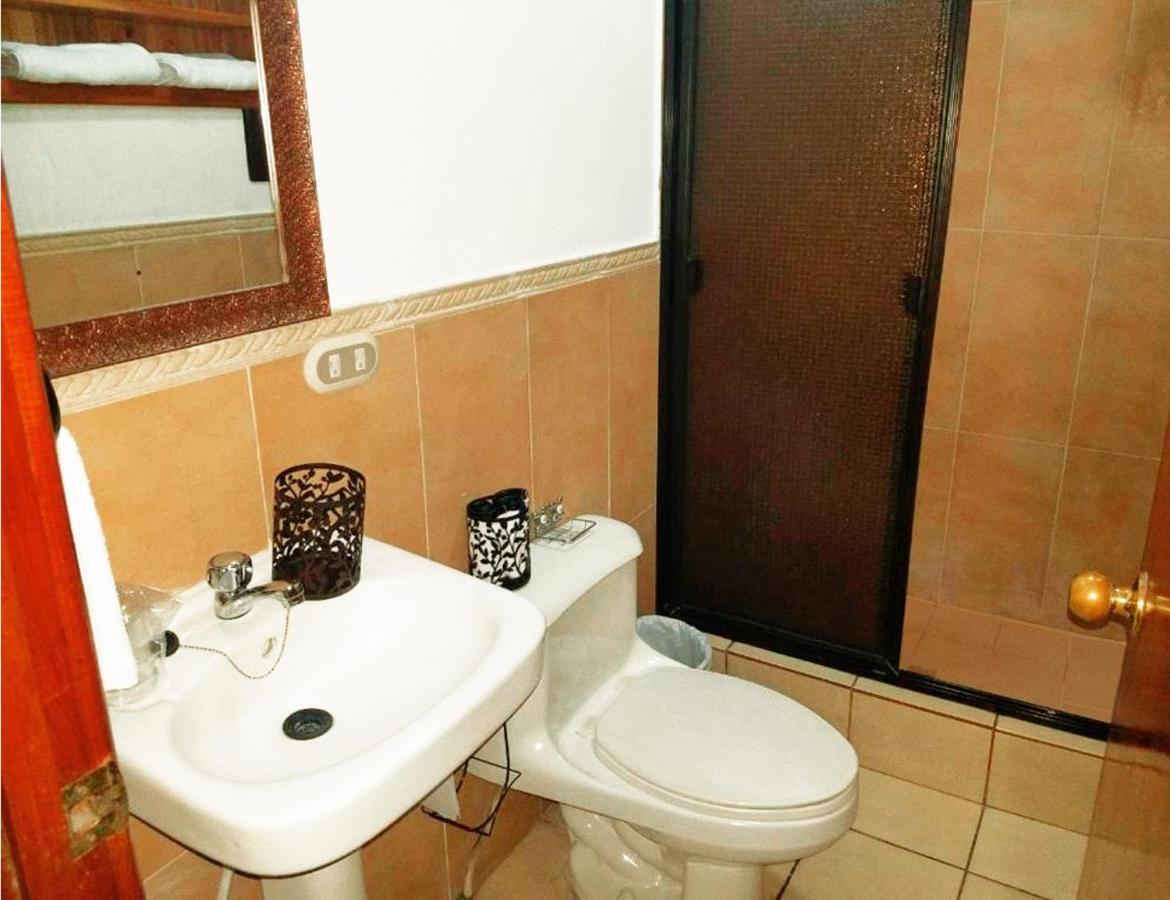 Hostal Las Puertas Santa Ana Buitenkant foto