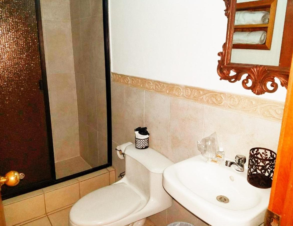 Hostal Las Puertas Santa Ana Buitenkant foto