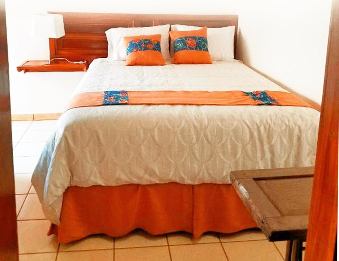 Hostal Las Puertas Santa Ana Buitenkant foto
