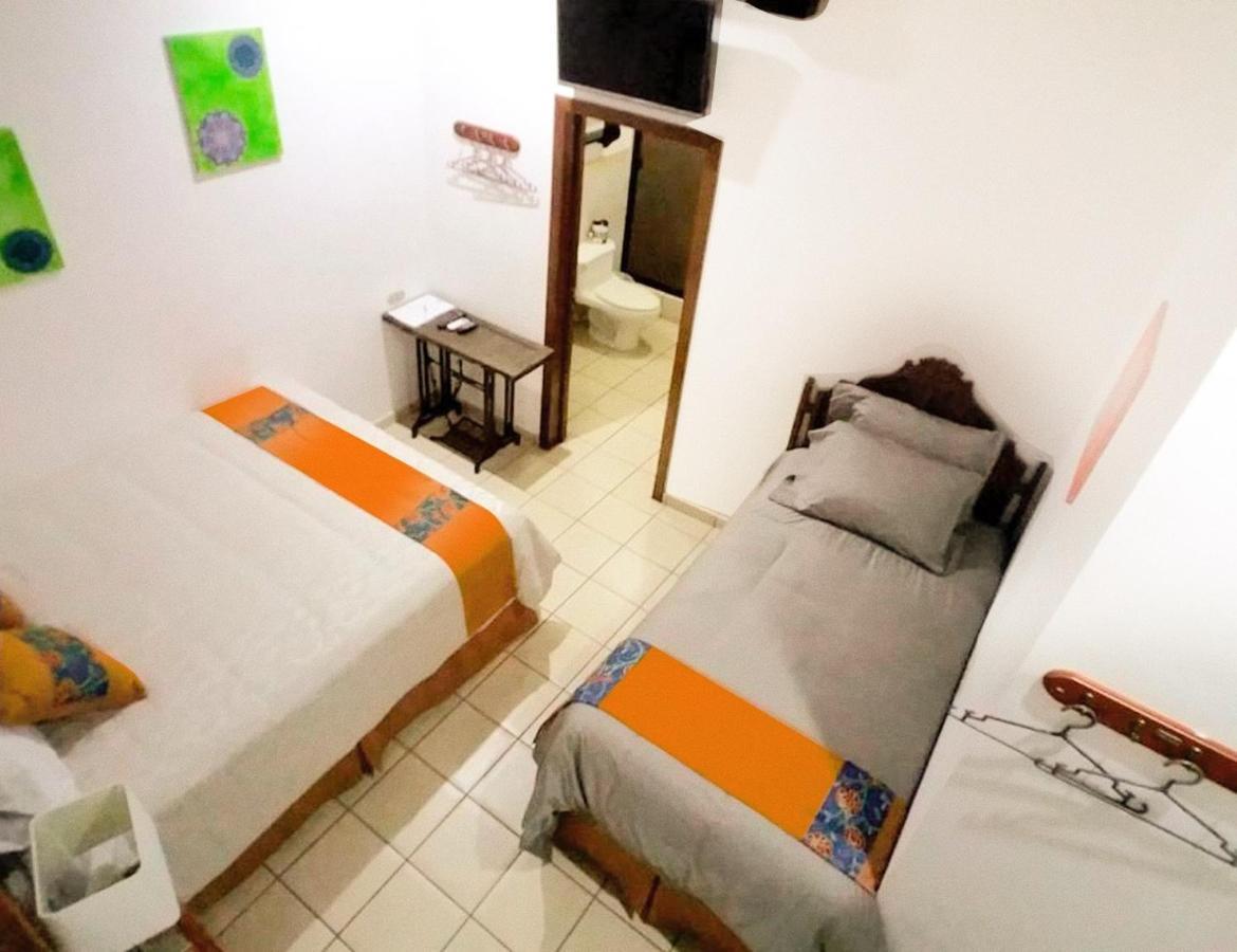 Hostal Las Puertas Santa Ana Buitenkant foto