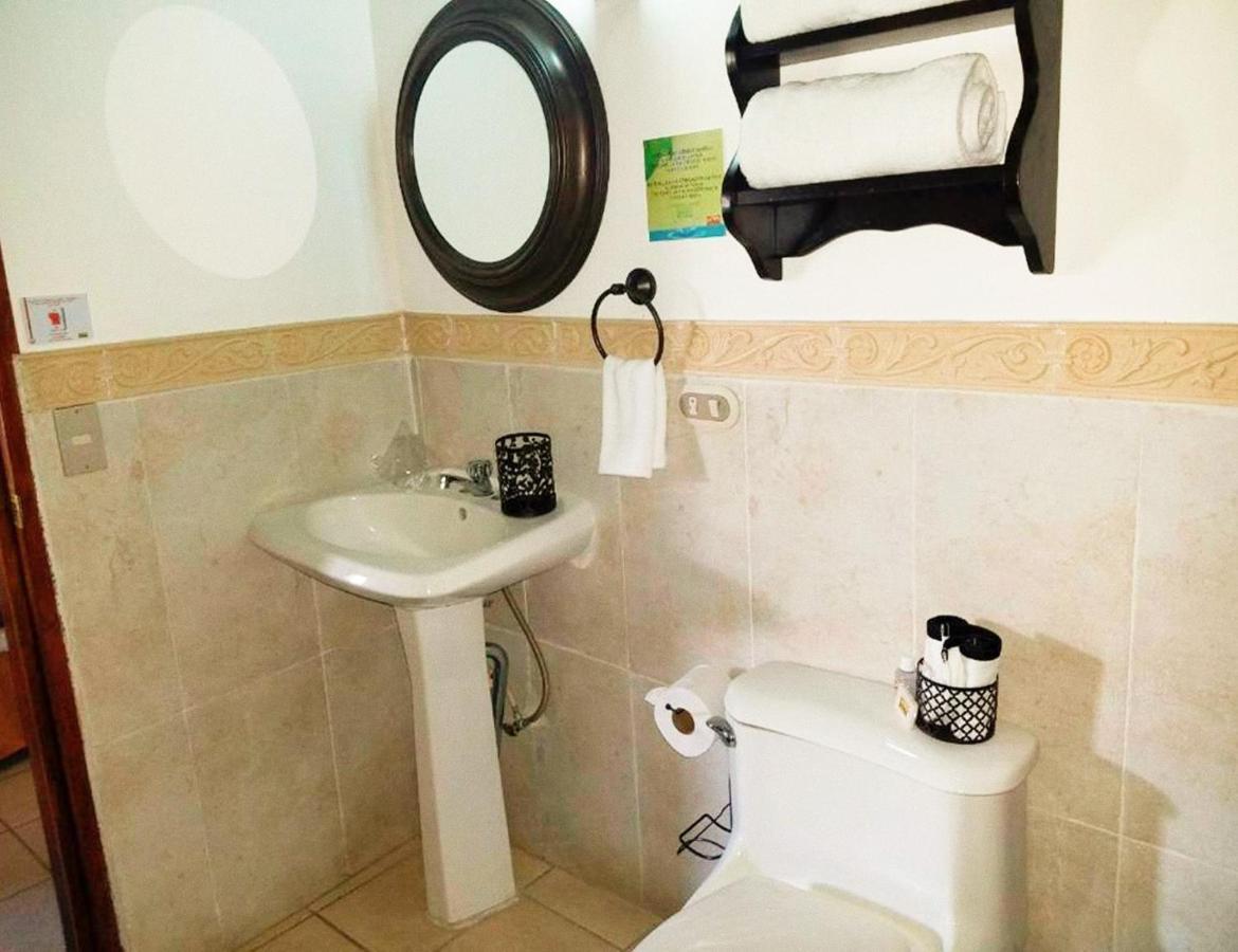 Hostal Las Puertas Santa Ana Buitenkant foto