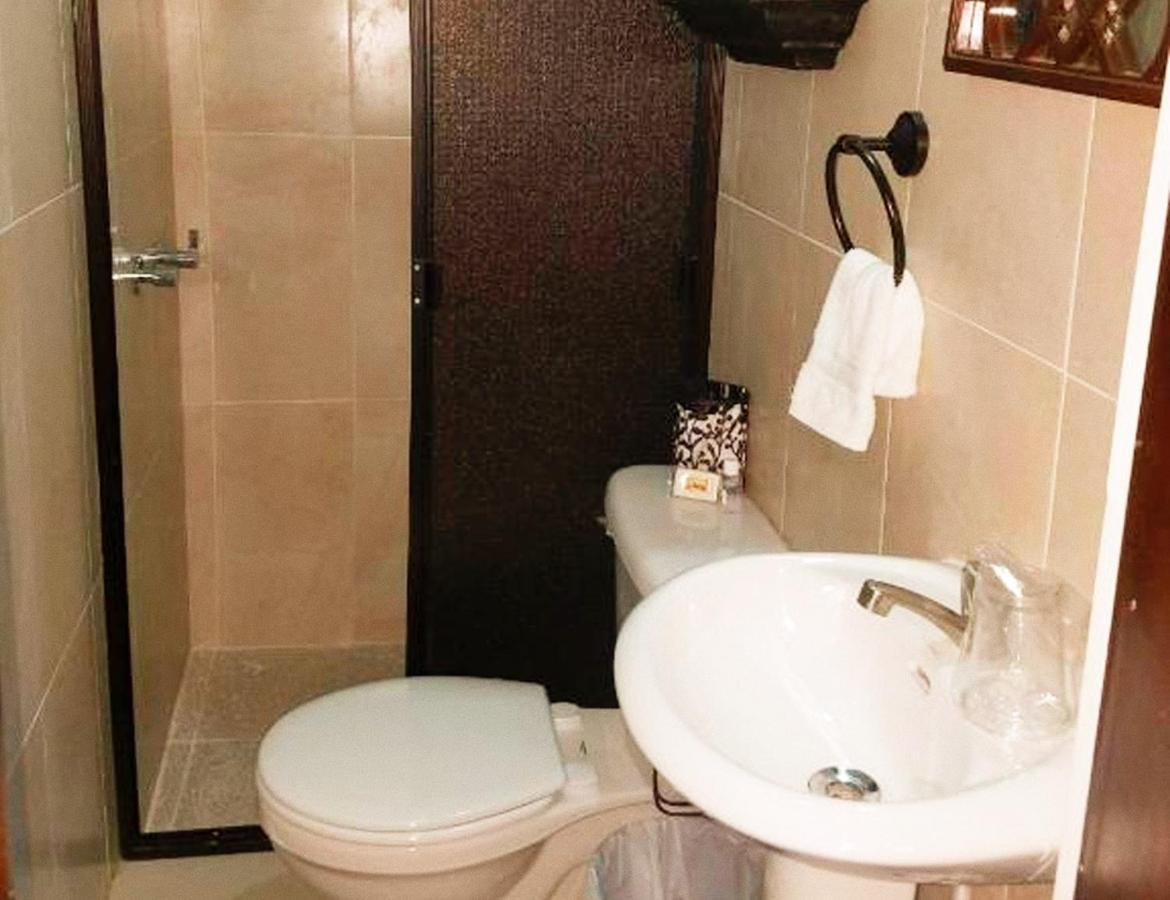 Hostal Las Puertas Santa Ana Buitenkant foto
