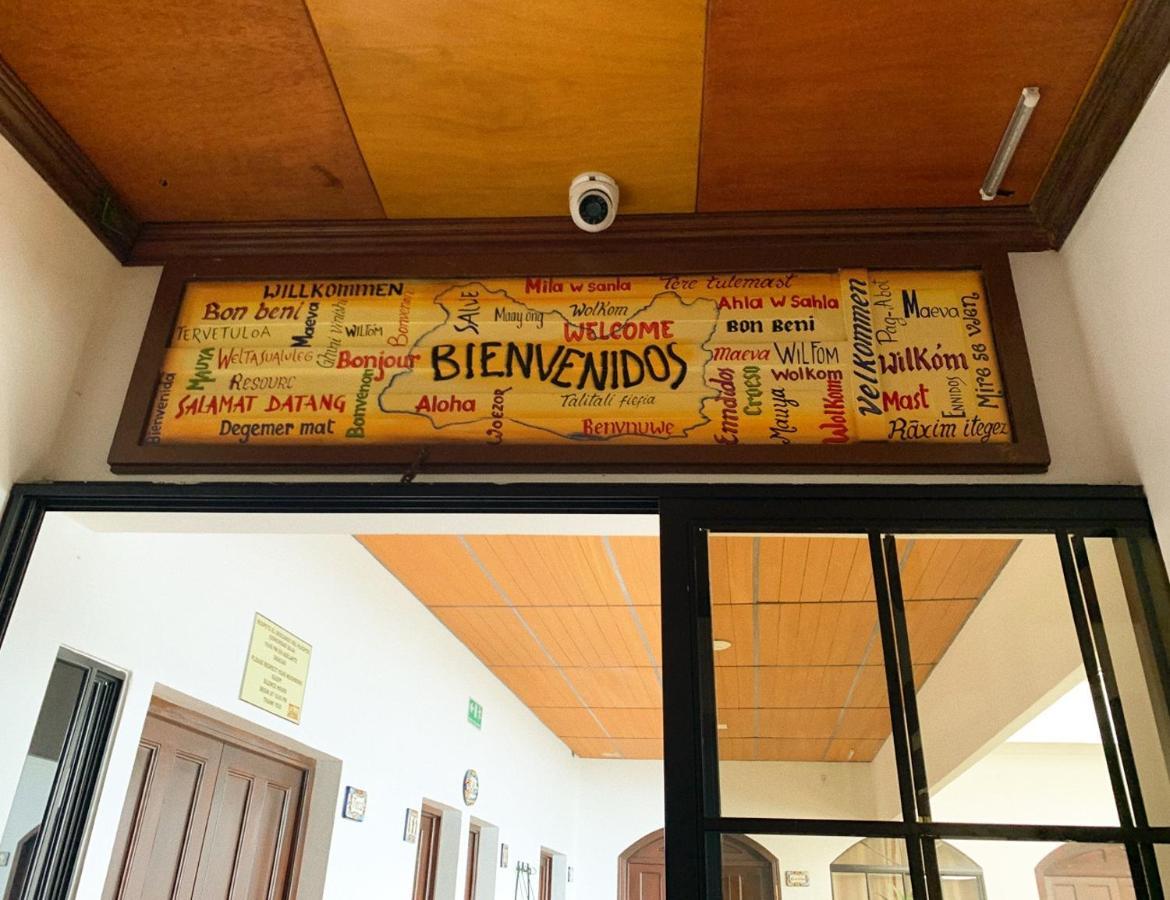 Hostal Las Puertas Santa Ana Buitenkant foto